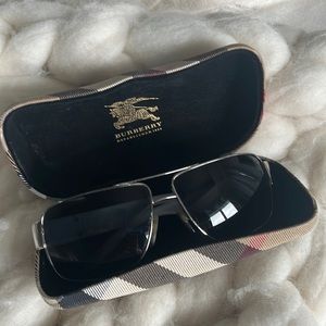 Authentic BURBERRY Aviator Sunglasses